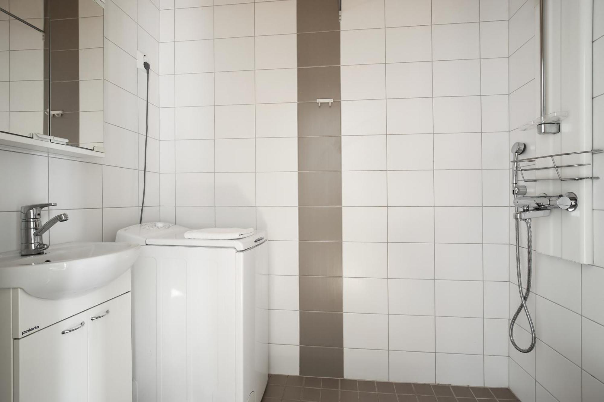Kotimaailma Apartments Kamppi - Studio For 2 Хельсинки Экстерьер фото