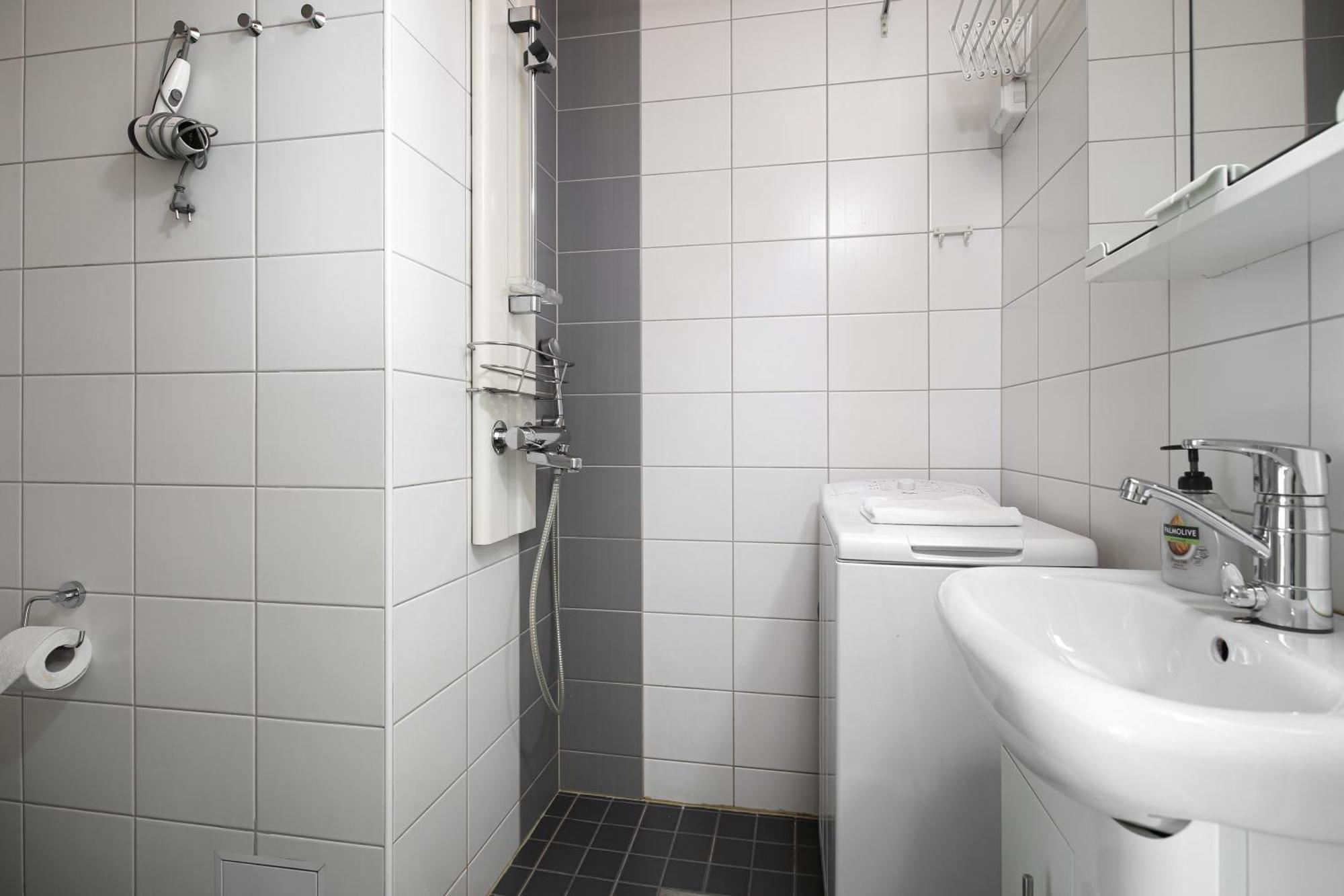 Kotimaailma Apartments Kamppi - Studio For 2 Хельсинки Экстерьер фото